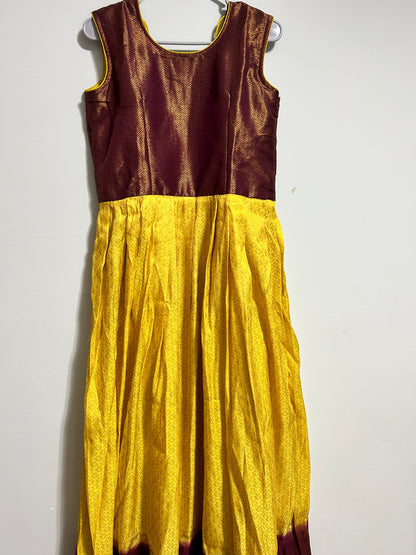 Soft silk gown (Yellow)