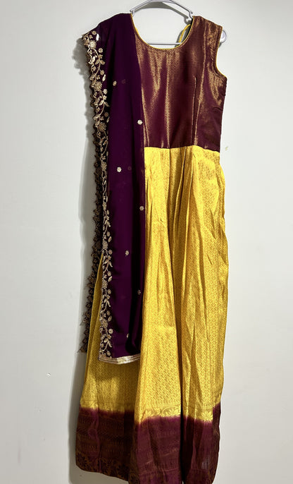 Soft silk gown (Yellow)