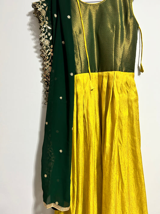 Soft silk gown (Green)