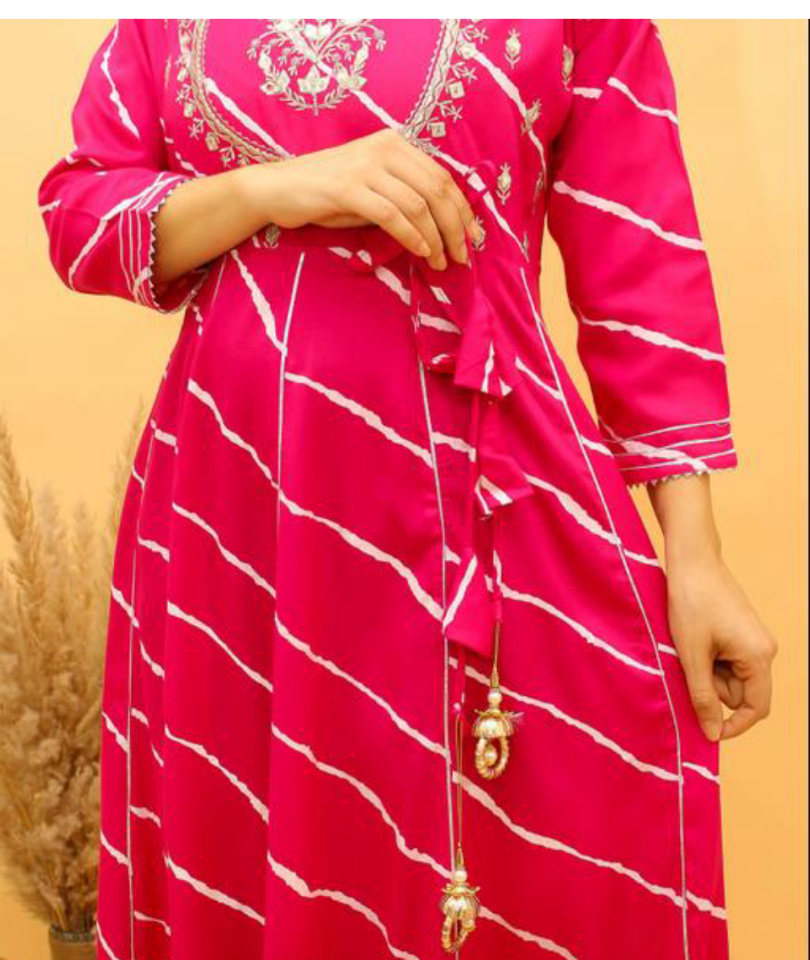 Embroidered Fuchsia pink leheriya with tie up and tassels