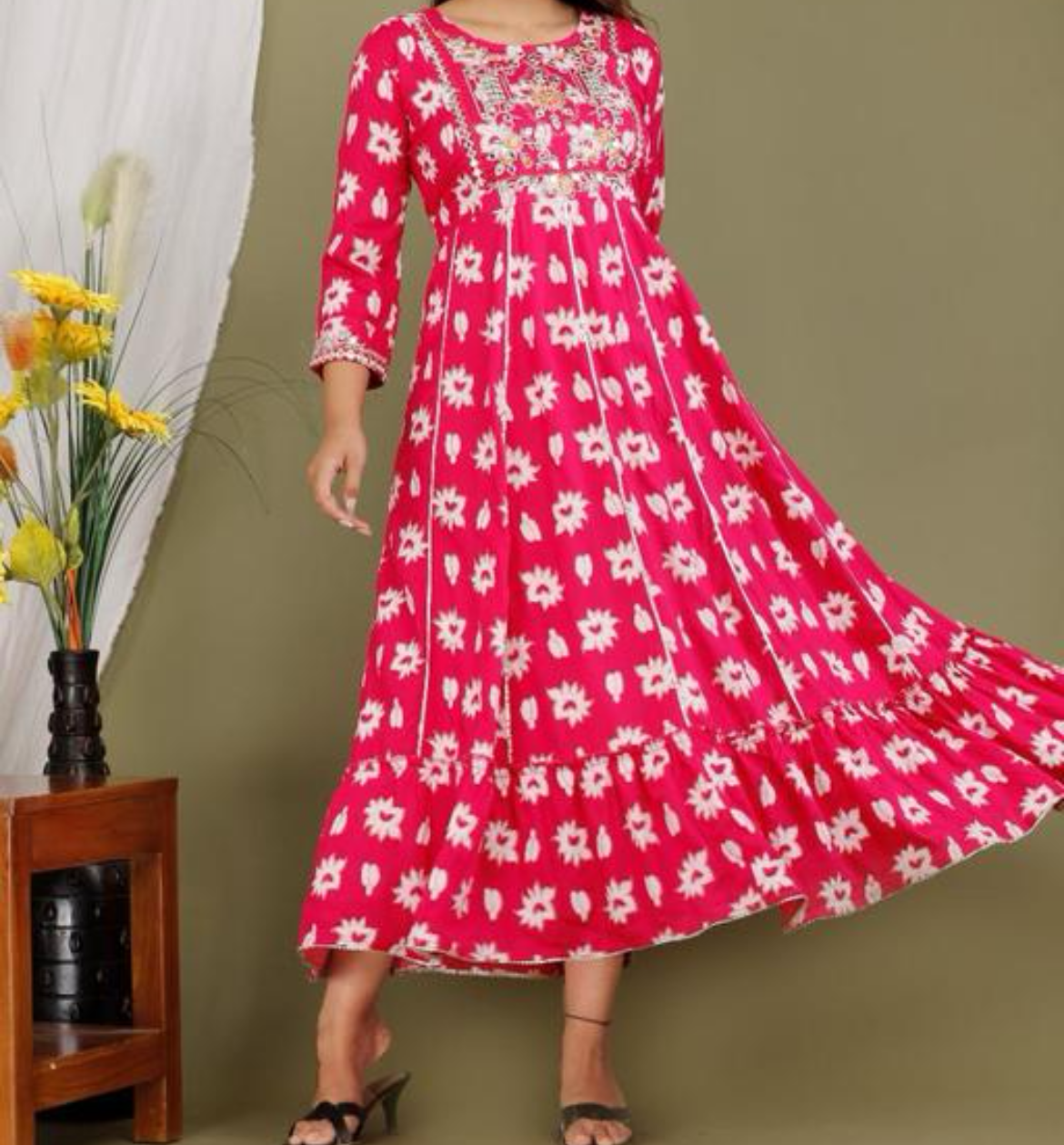 Embroidered Fuchsia pink flower print anarkali kurta