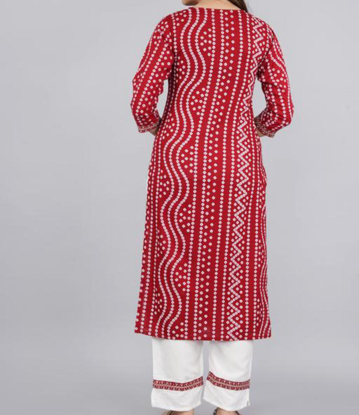 Beautiful embroidered Bandhani kurtaset (Classic Red)