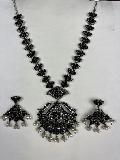 Oxidized Black stone and pearl jewelry set