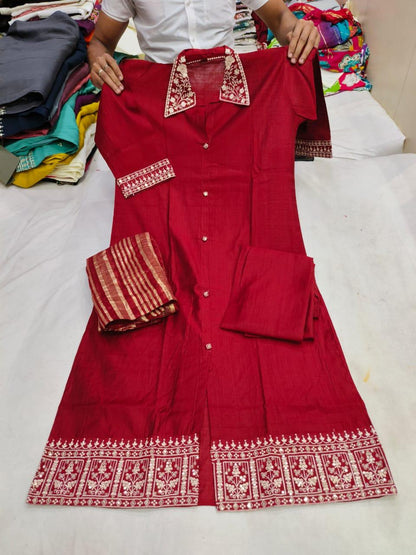 Red silk cord set with embroidered collar